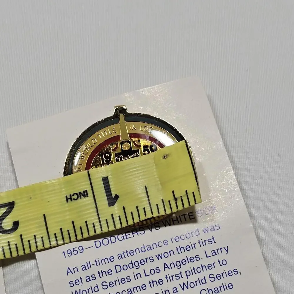 Vintage LA Dodgers Pin Dodgers vs White Sox Unocal 76 1st World Series Win LA - Picture 2 of 4